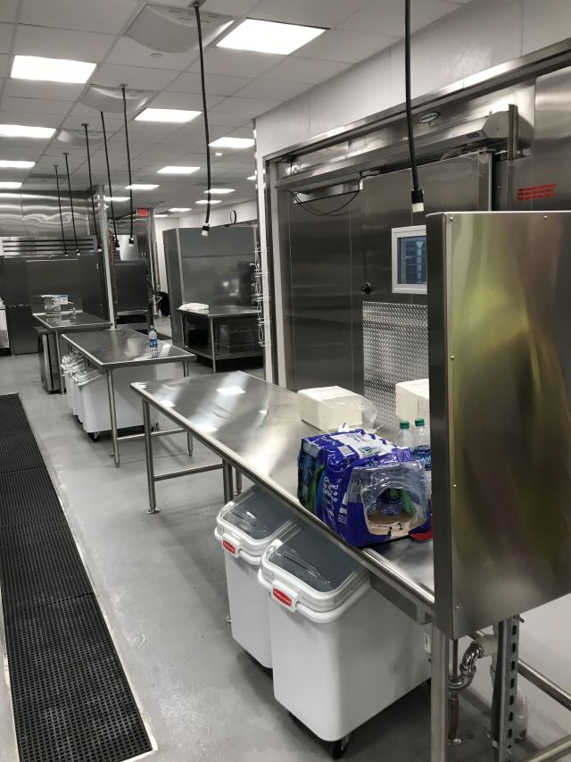 Maintenance Tips for Stainless Steel in Commercial Kitchens 3 kitchen equipment