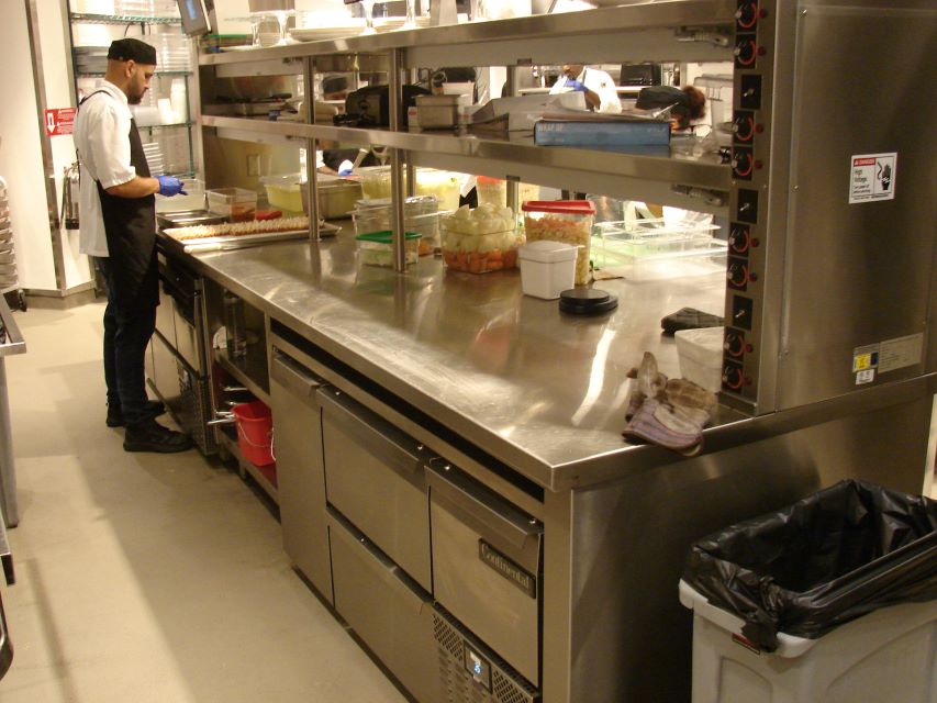 refrigerated pizza prep table